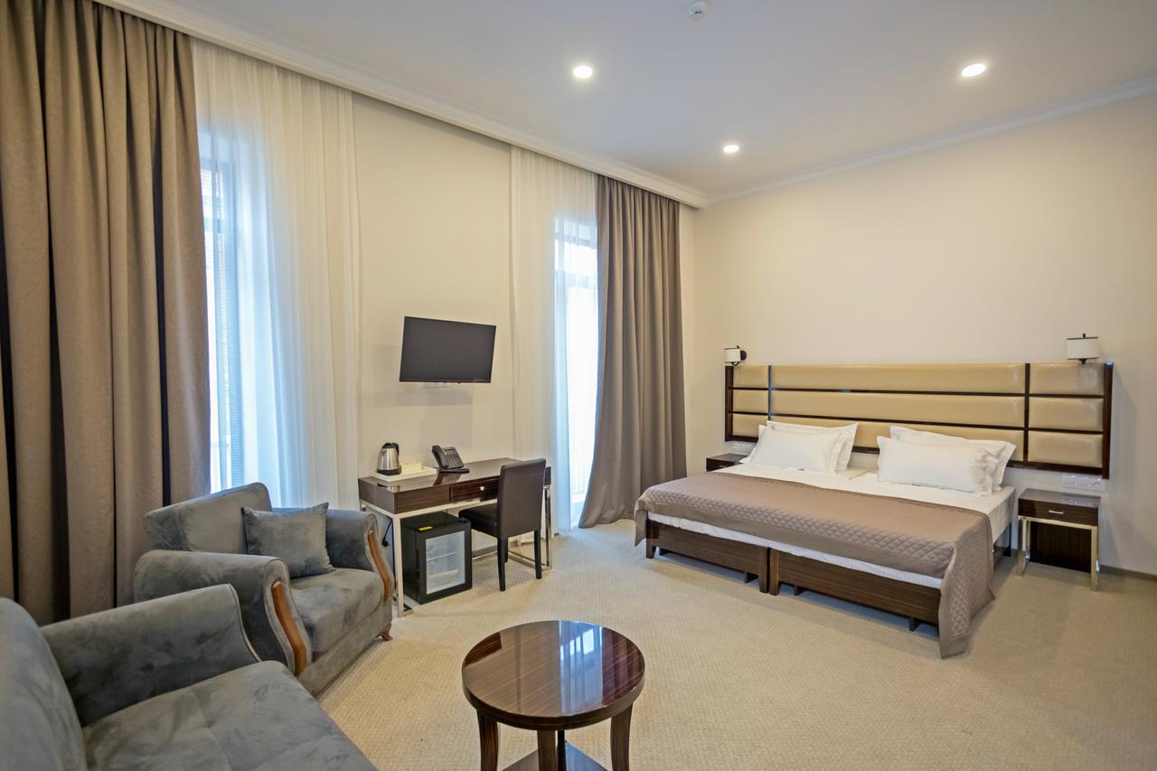 Hotel Genio Tbilisi Luaran gambar